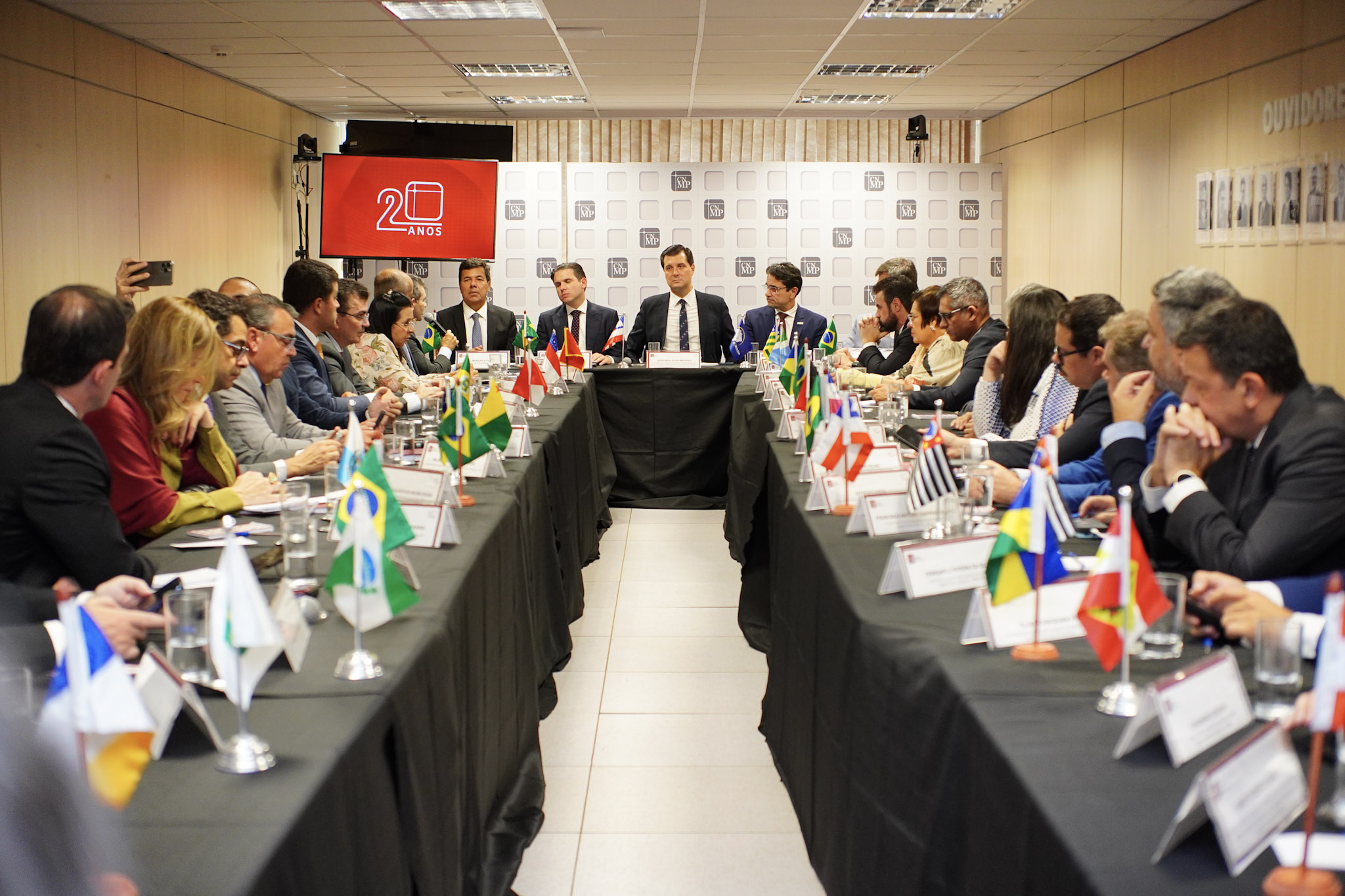 PEC da Segurança Pública é tema de reunião do presidente da Câmara dos Deputados com lideranças do MP brasileiro